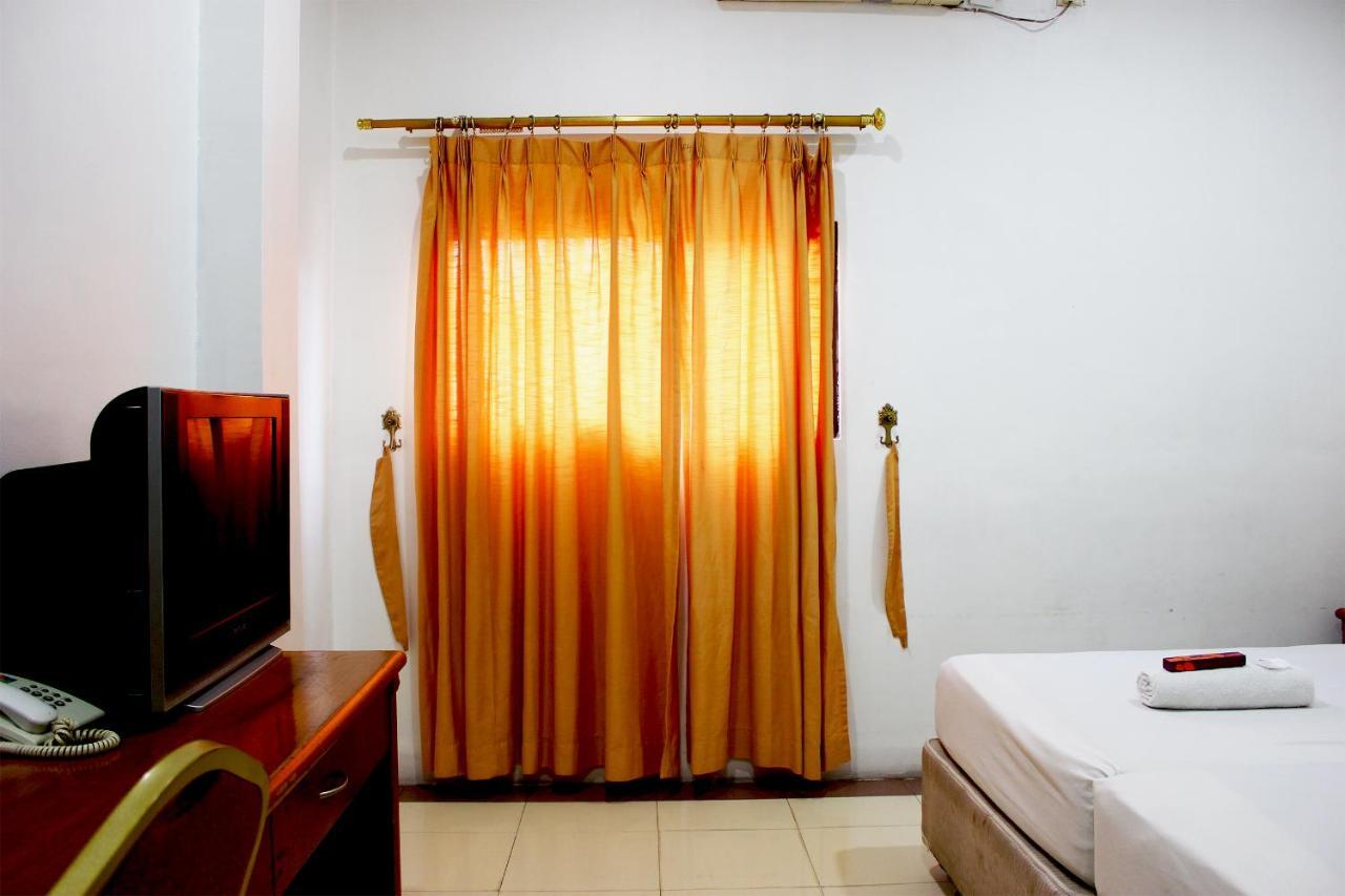 Sabrina Hotel Sisingamangaraja Pekanbaru Eksteriør billede